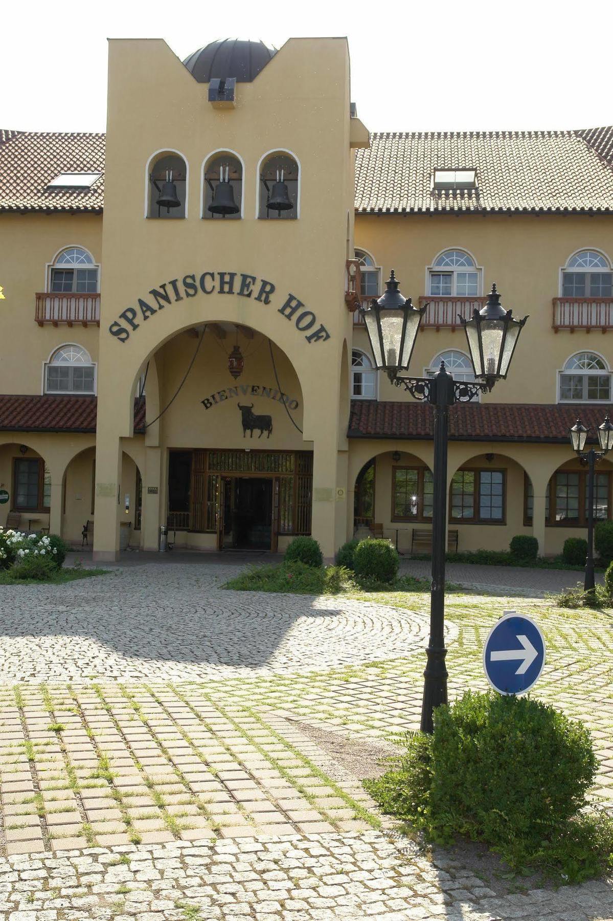 Spanischer Hof 4*
